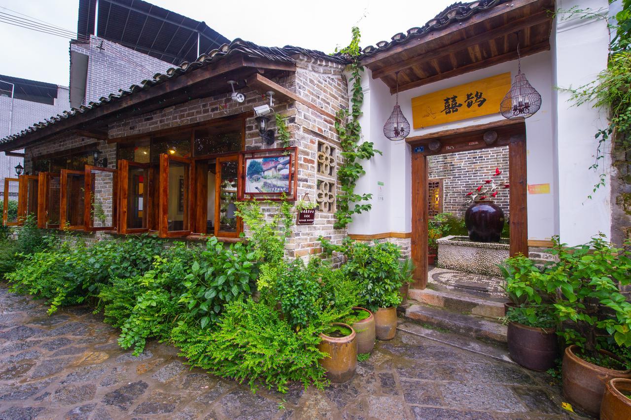 Yangshuo Scenic Mountain Retreat Hotel Exterior photo