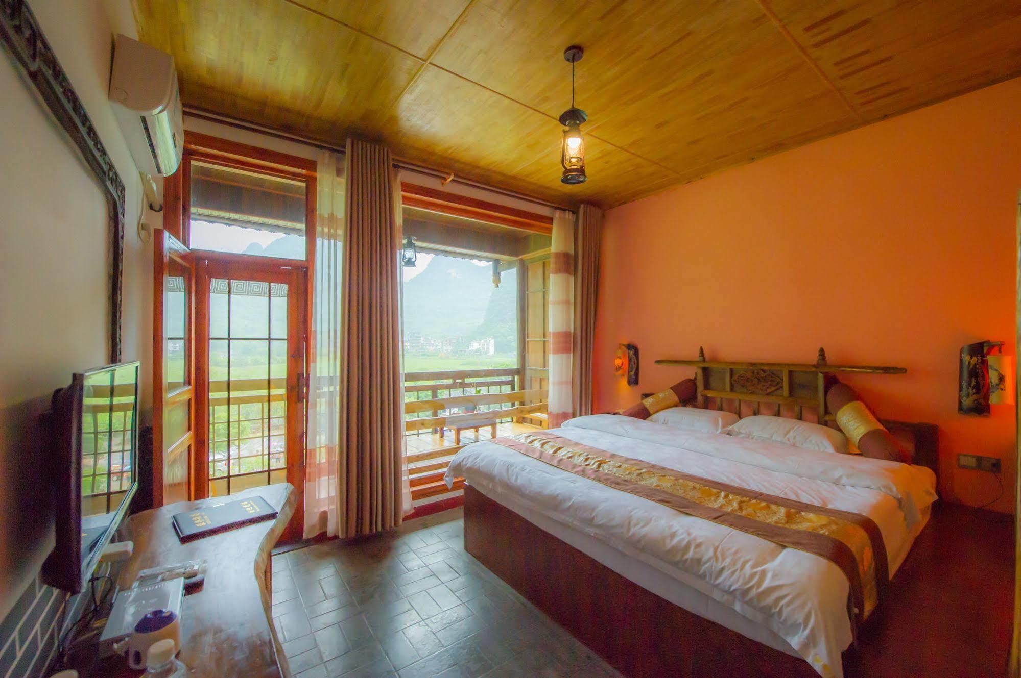 Yangshuo Scenic Mountain Retreat Hotel Exterior photo