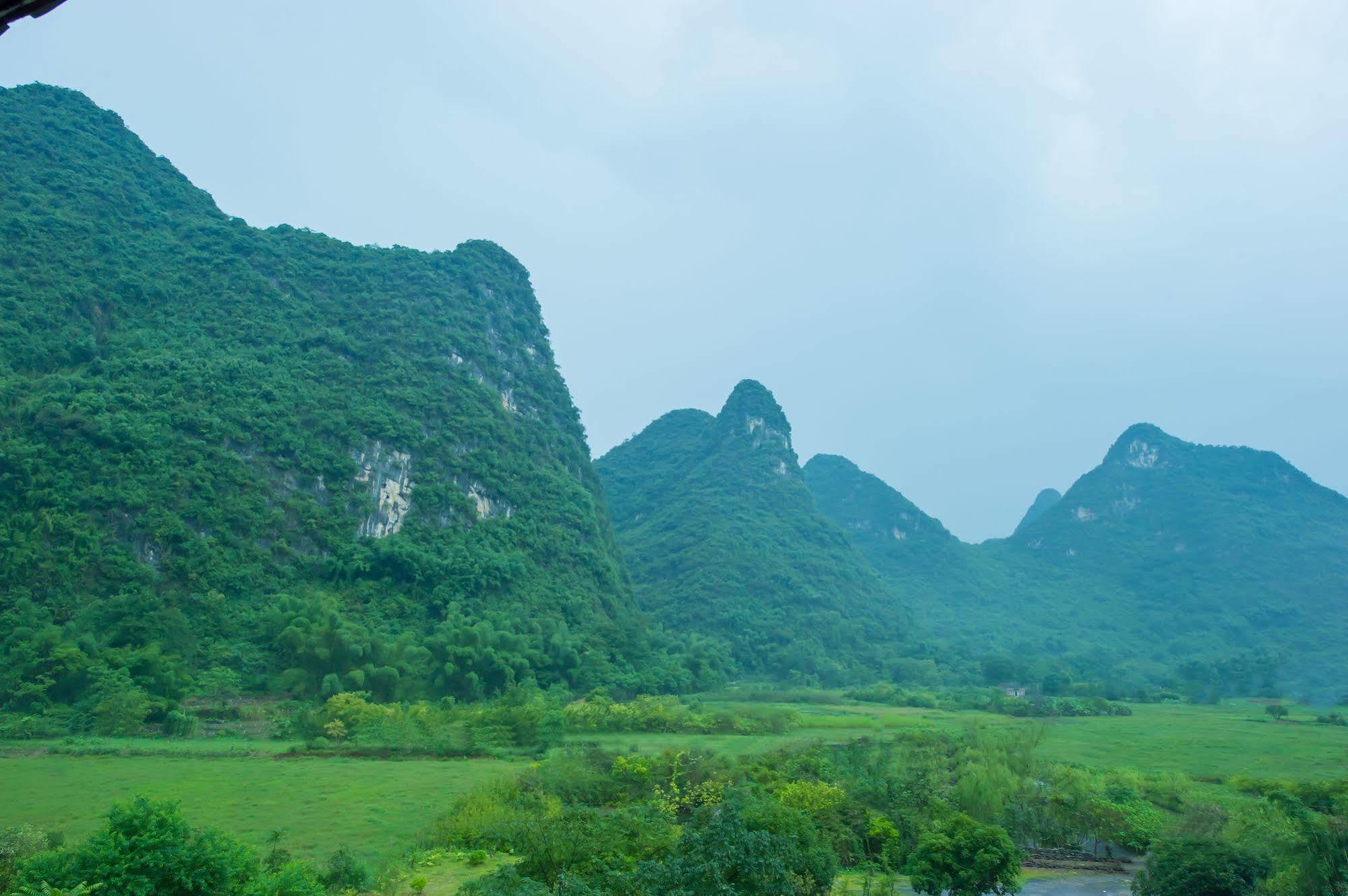 Yangshuo Scenic Mountain Retreat Hotel Exterior photo