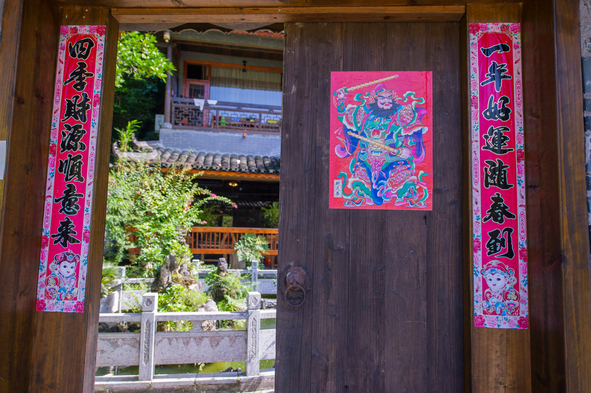 Yangshuo Scenic Mountain Retreat Hotel Exterior photo